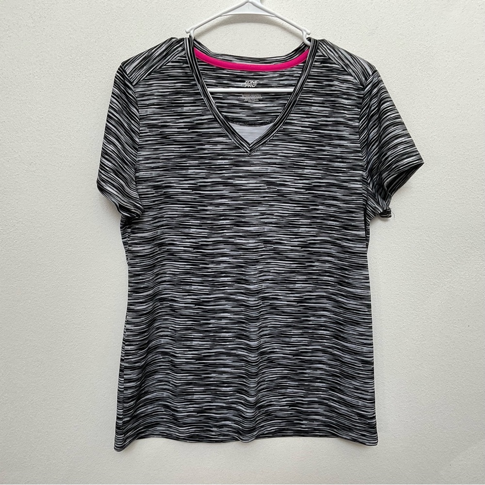 Zone Pro Black, Grey, White V-Neck Workout T-Shirt Size Large